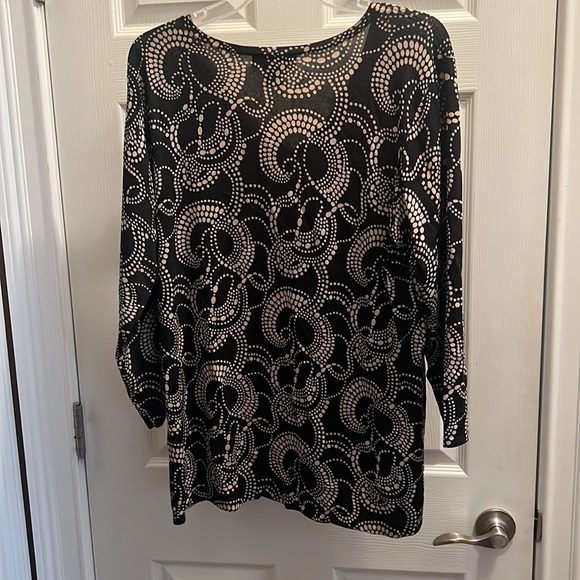 Ladies Dressy Top Wedding 1X Black and tan with gold sequins Like new - Picture 3 of 3